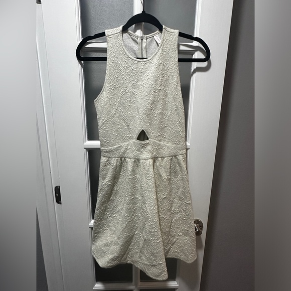 NWT Xhilaration Ivory Sleeveless Floral Embroidered Dress - Picture 4 of 11